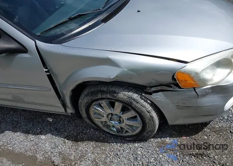 2005 Chrysler Sebring Limited z USA, uszkodzony, nr VIN 1C3EL66R25N704768